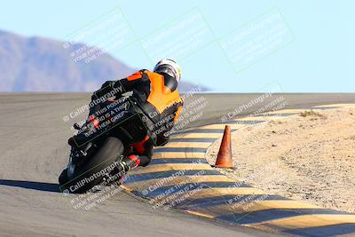 media/Jan-09-2022-SoCal Trackdays (Sun) [[2b1fec8404]]/Turn 12 Backside (130pm)/